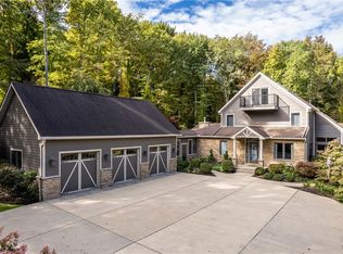 119 Park View Dr, Sewickley, PA 15143