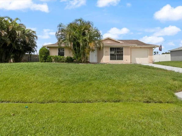 367 SW Ridgecrest Drive, Port St Lucie, FL 34953
