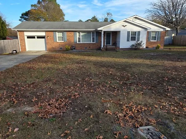 3023 Rouse Dr, Fayetteville, NC 28306