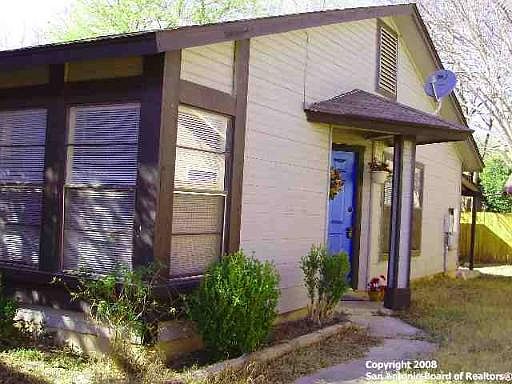 1st image of 6811 ARBOR SPRING DR