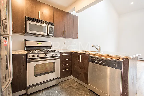 Rented by Brick&Mortar | media 4