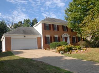 10161 Woodbury Dr, Manassas, VA 20109