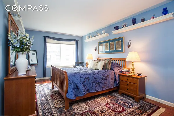 Sold by Compass | media 7
