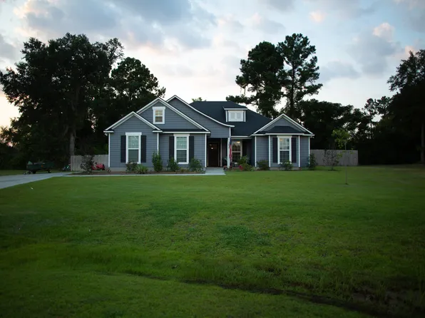 38 Ruger Cir, Lakeland, GA 31635