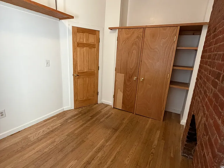 335 Grove St #3 — Photo 7