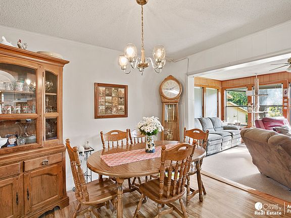 5th image of 1812 Bolton Ave