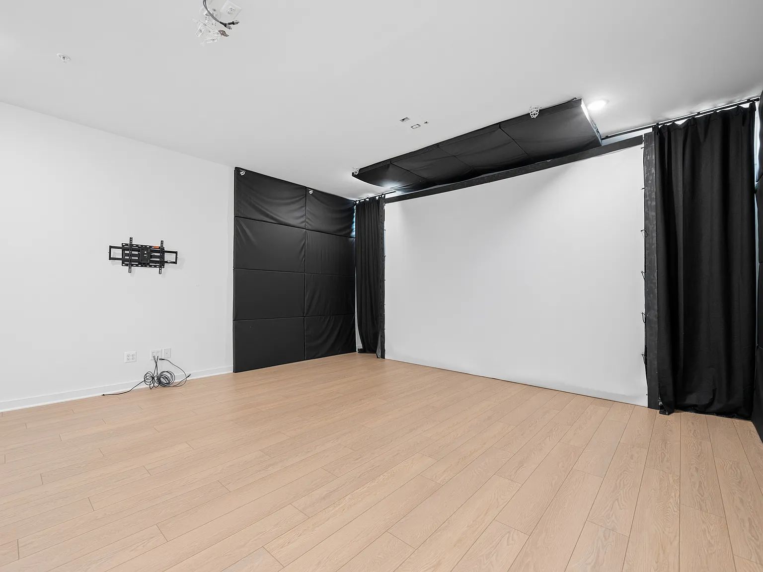 328a Madison Street - 1 — Photo 4