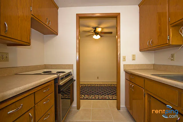 1220 S 22nd St #1 — Photo 7