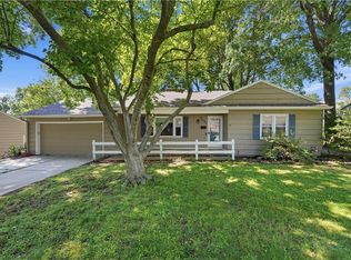 5509 W 70th Ter, Prairie Village, KS 66208