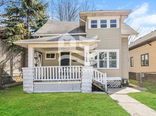 2216 N 51st St, Milwaukee, WI 53208