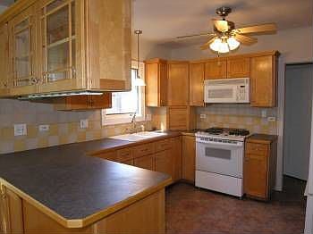 2nd image of 822 W Keith Ave