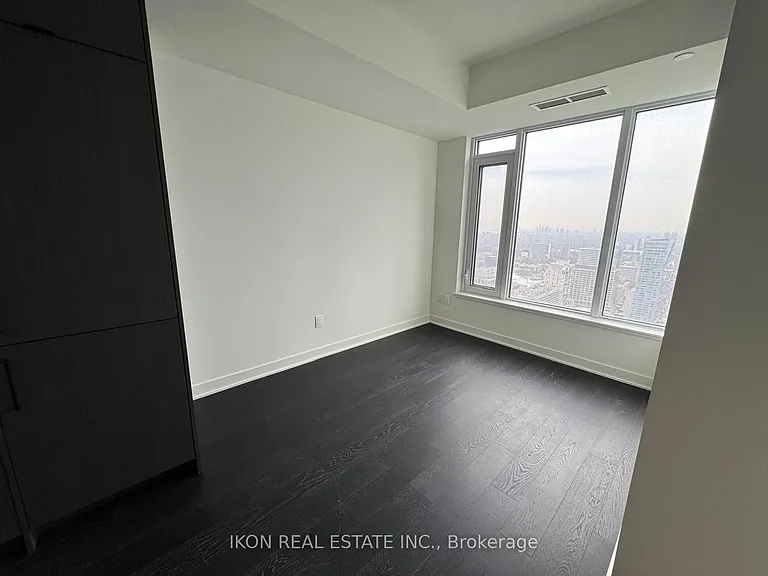 11 Yorkville Ave #4001 — Photo 19