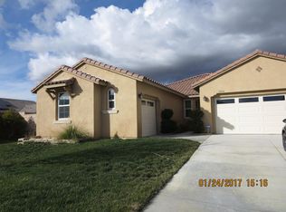 7049 W Avenue L7, Lancaster, CA 93536