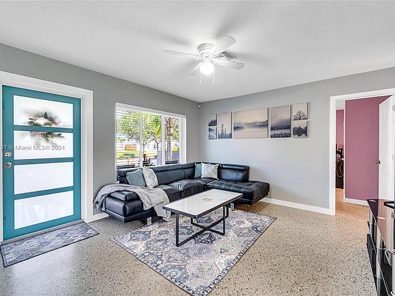3rd image of 440 NE 51st St