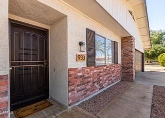 3rd image of 933 Leisure World