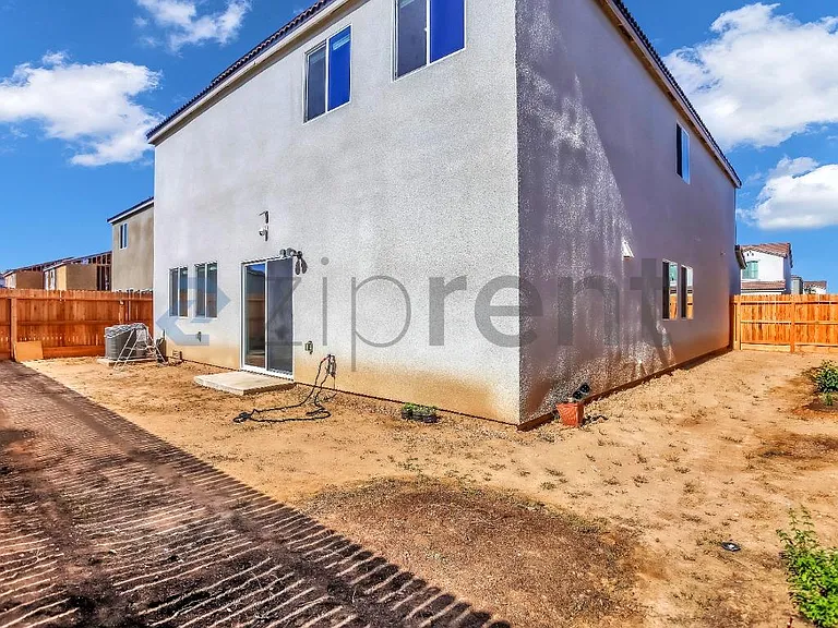 3396 N Vaughan Ave — Photo 48