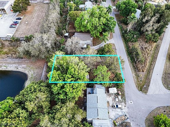 5th image of 407 Baltimore Ave