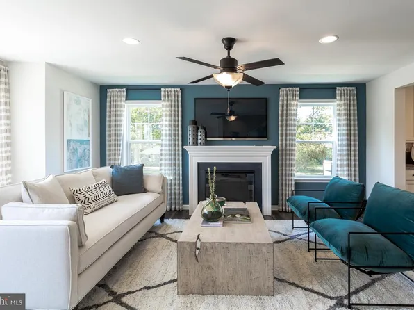 502 Fontana Cir, Martinsburg, WV 25403