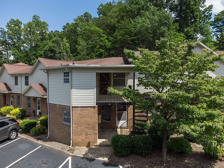 Foxtree Apartments — Photo 45