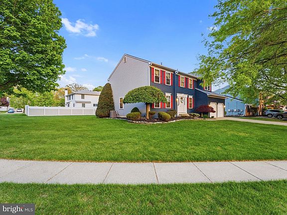 3rd image of 35 Whitall Dr