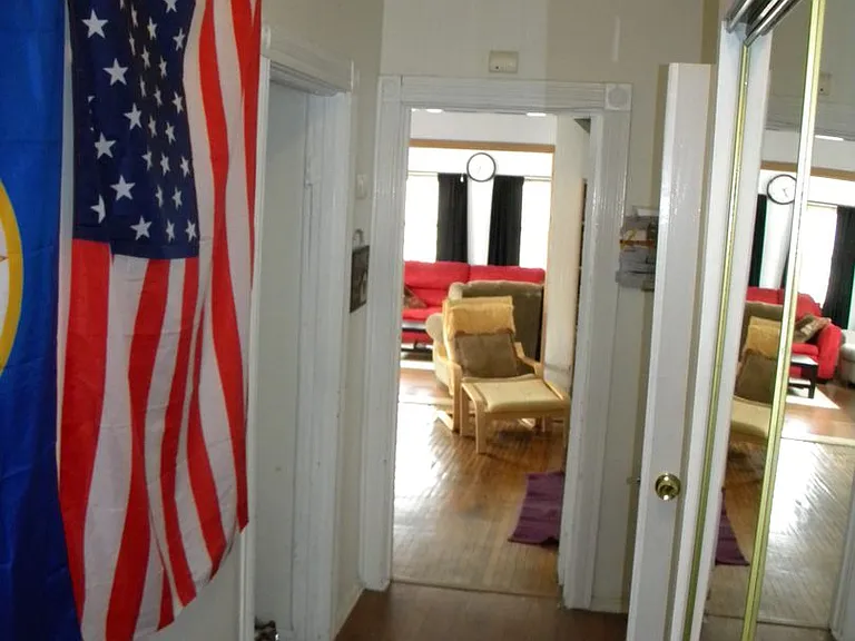 2215 Como Ave — Photo 8