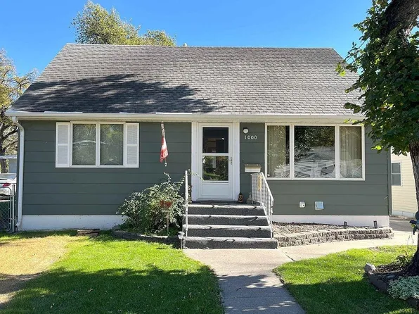 1000 17th St NW, Minot, ND 58703