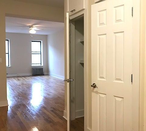 3rd image of 49 Clarkson Ave APT 4F