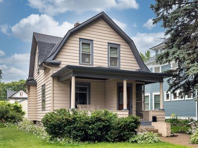 1176 Laurel Ave, Saint Paul, MN, 55104