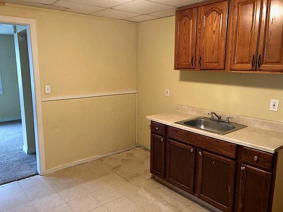 4th image of 32220 Hillsdale Ct