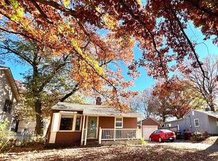 645 Goodview Ave N, Oakdale, MN 55128