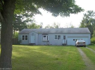 2743 Station St, Rock Creek, OH 44084