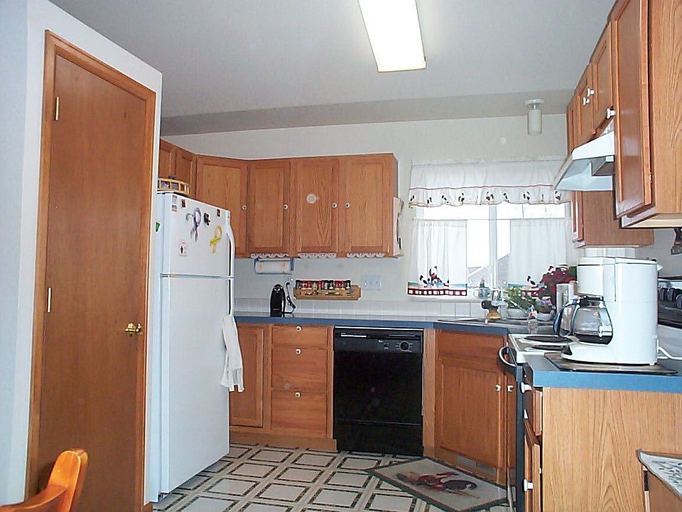2nd image of 1669 Tracy Dr