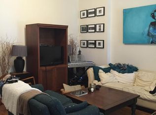 1531 W Superior St APT 1F, Chicago, IL 60642