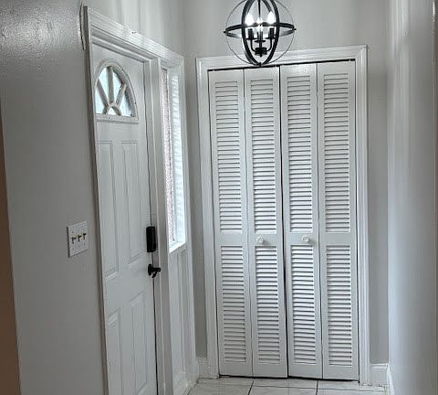 2nd image of 11170 NW 39th St
