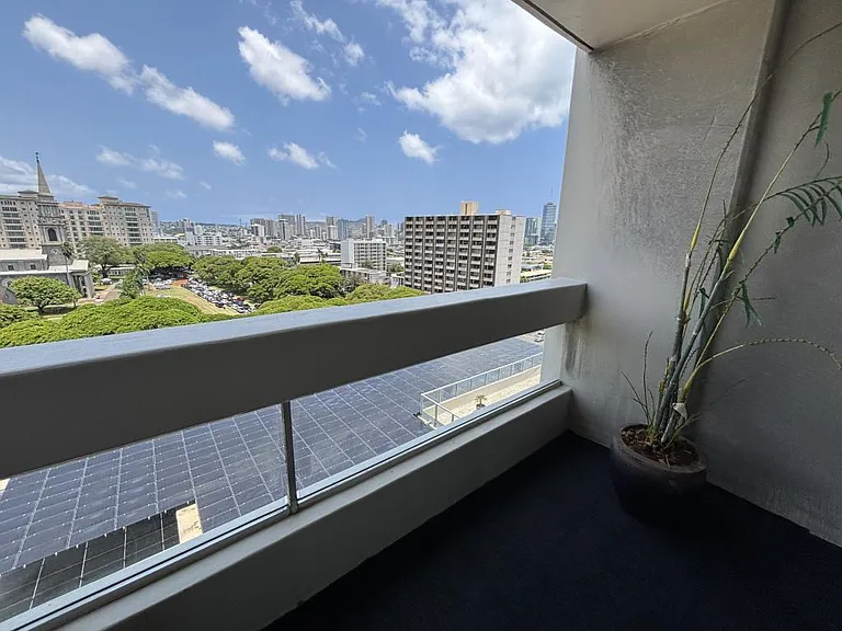 1212 Punahou St #1005 — Photo 14