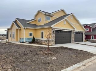 6671 Church Hl, Deforest, WI 53532
