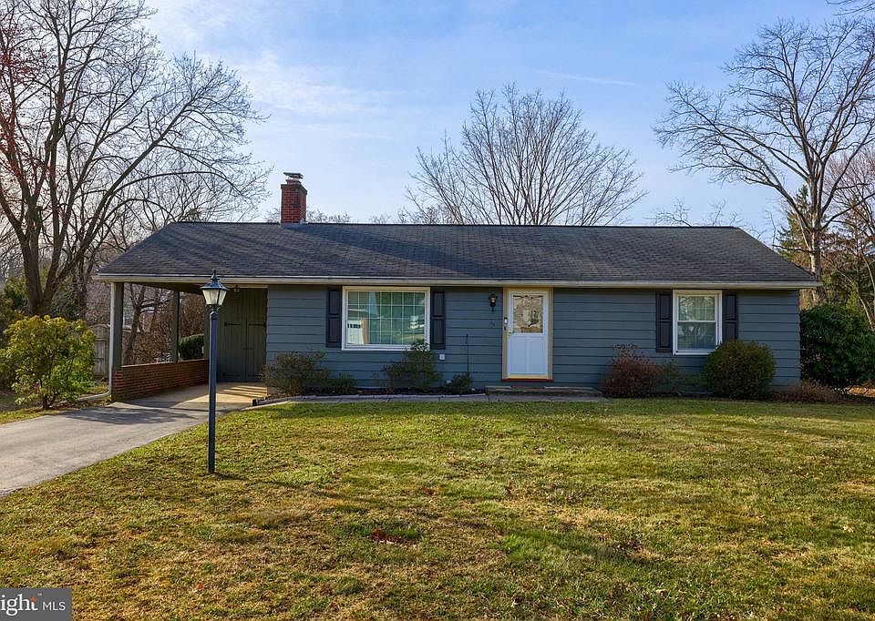 1st image of 56 Waverly Ave