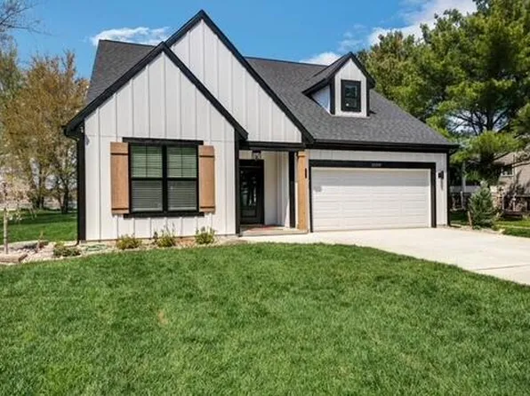 10399 Maple Xing, Stanwood, MI 49346