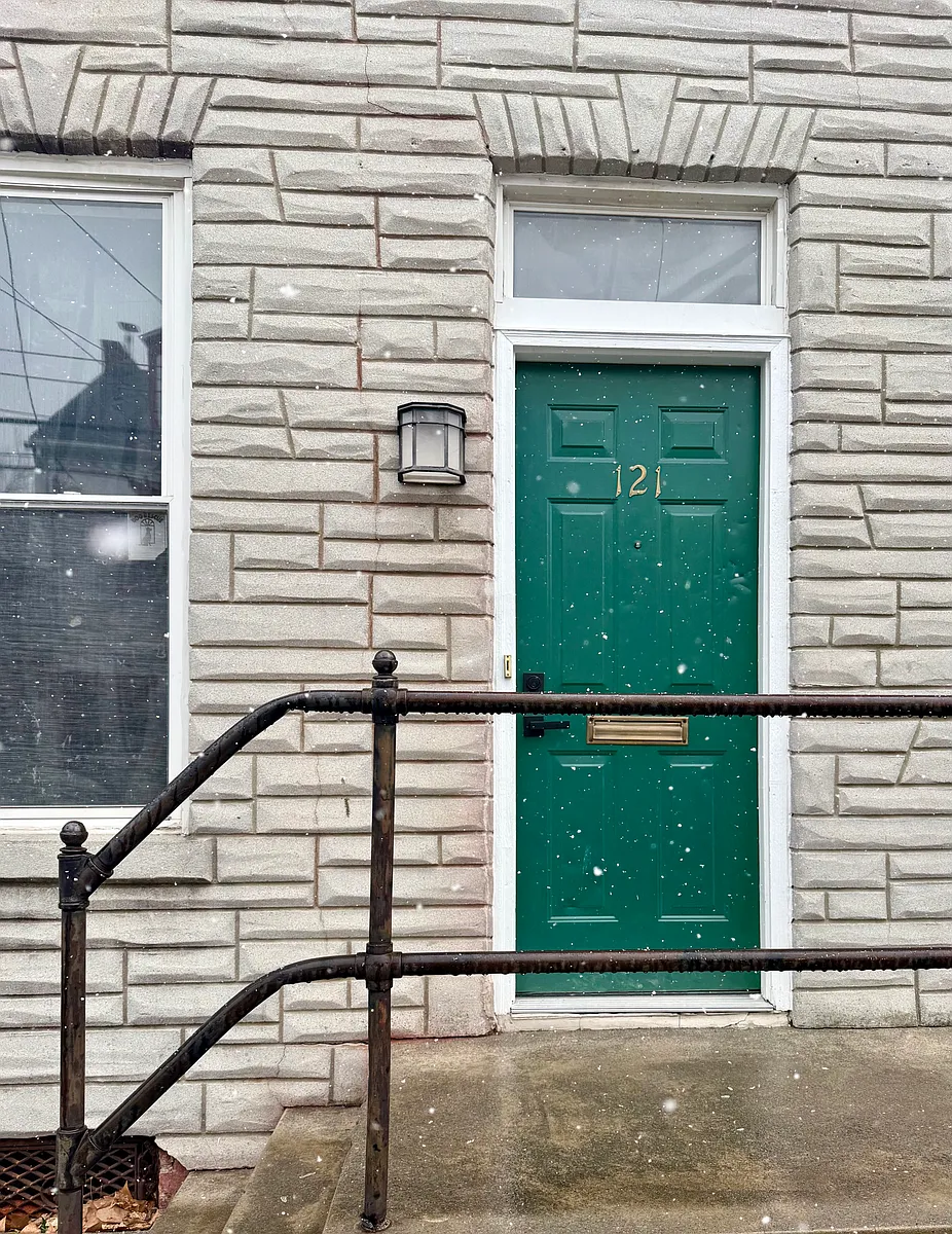 Building Photo - 121 Old Dorwart St