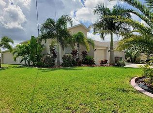 211 NW 32nd Pl, Cape Coral, FL 33993