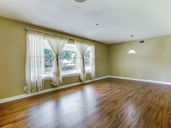 5th image of 119 Clearview Dr