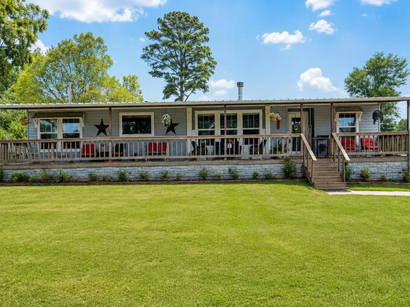 255 W Humble Rd, Overton, TX 75684