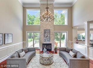 385 Courthouse Rd SW, Vienna, VA 22180