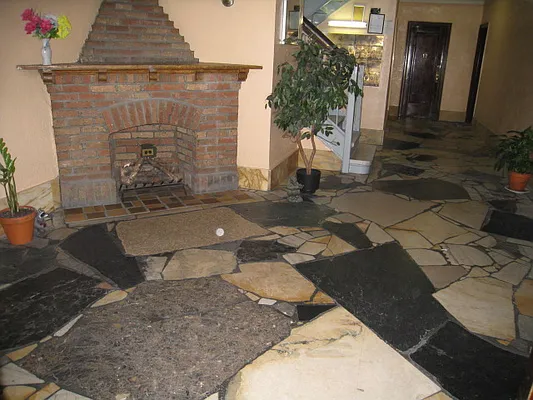 Rented by Alexiou Realty | media 7