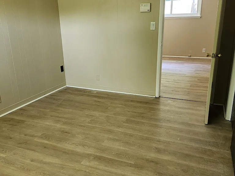 4823 Broadway Ave — Photo 19