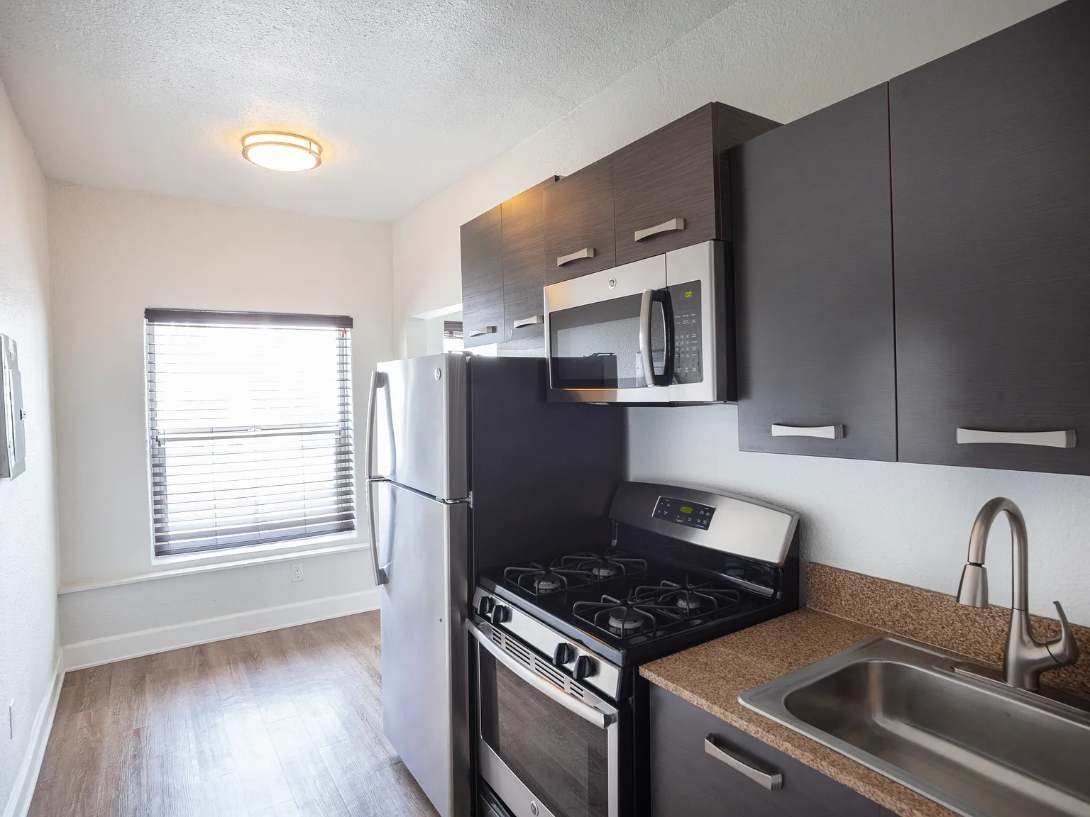 Bronson Lofts — Photo 1