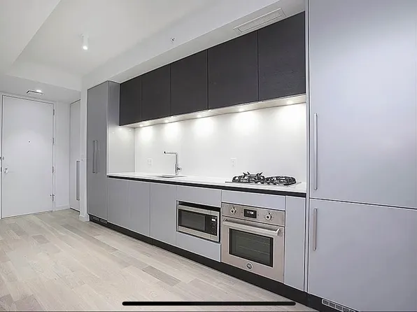540 West 49th Street image 1 of 2