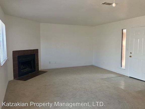 2nd image of 2828 Village Green Ct