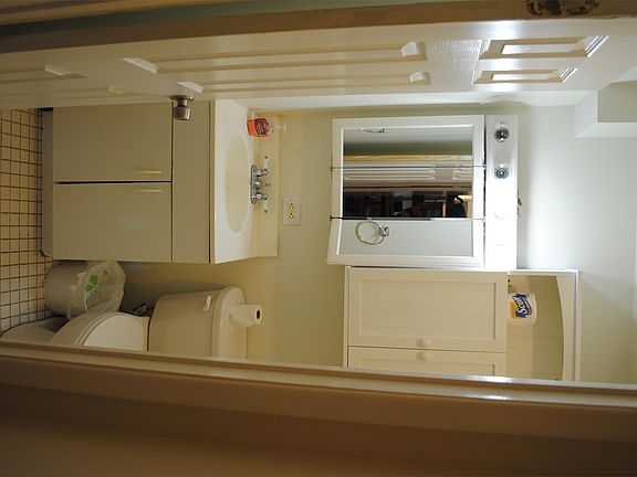 2nd image of 210 Victor Pkwy Unit 210F