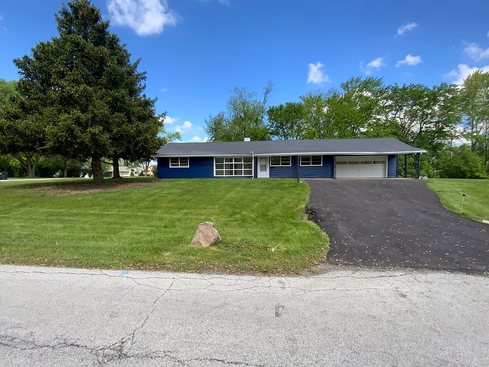 1st image of 18040 Thomas Ln